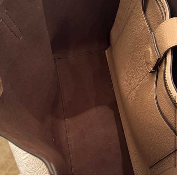 Tory Burch Beige Leather Tote
With dust bag - Picture 2 of 3